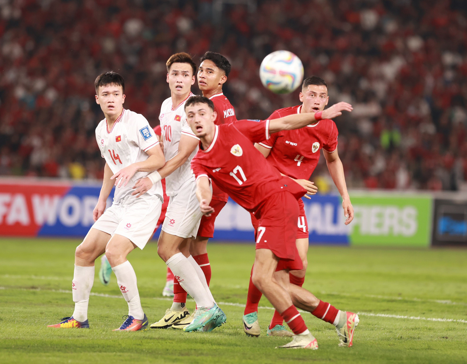 ĐT Việt Nam không thể ghi bàn vào lưới Indonesia