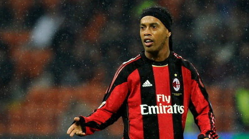 Hành trình của cầu thủ mang áo số 80 Ronaldinho tại AC Milan