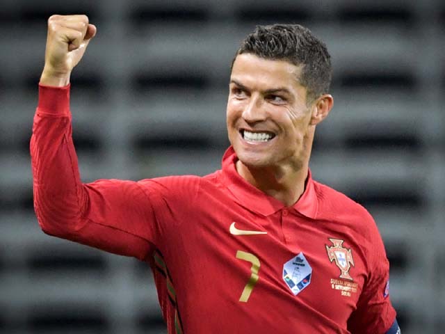 Ở độ tuổi 39, Cristiano Ronaldo vẫn được triệu tập lên tuyển dự Euro 2024