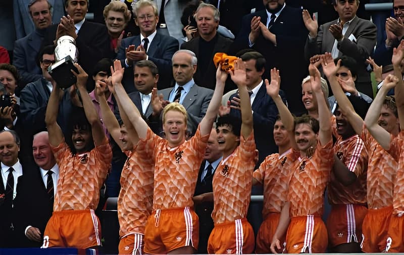 Danh sách đội hình Hà Lan vô địch Euro 1988 lần đầu tiên và duy nhất