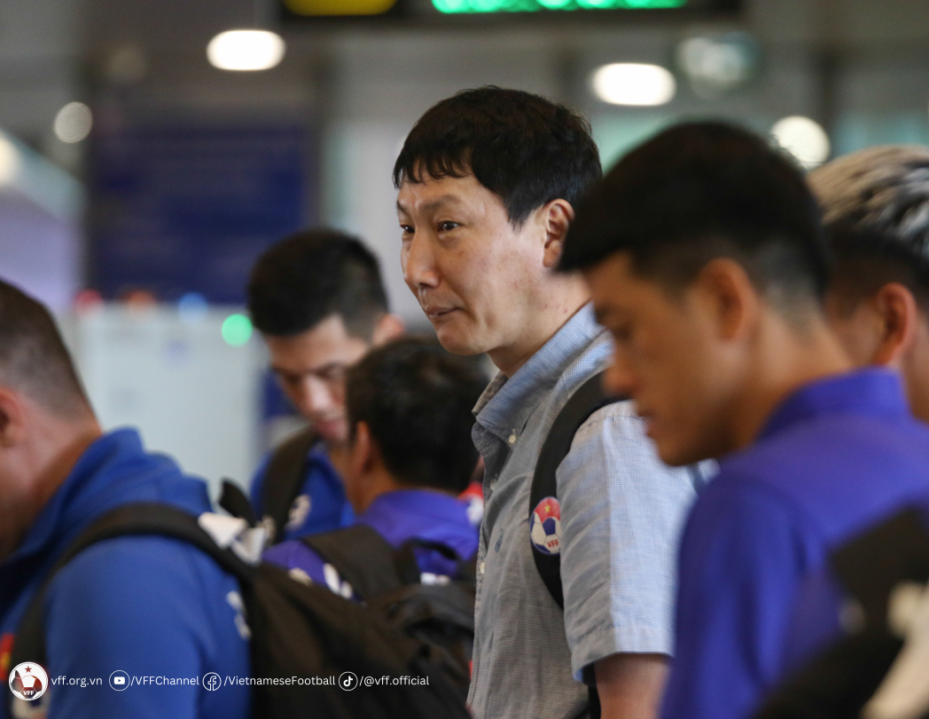 Đội tuyển Việt Nam gặp khó khăn tại AFF Cup, báo chí Thái Lan cũng bày tỏ sự lo lắng